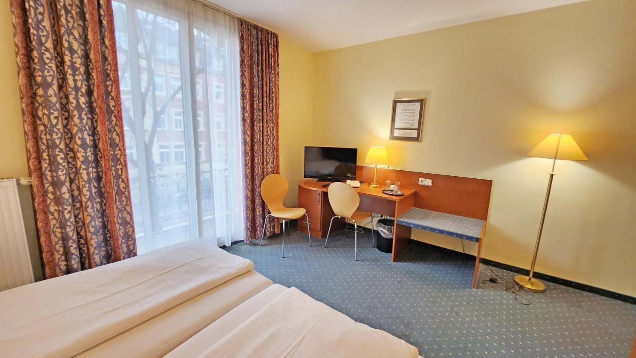 Hotel Amadeus Dresden Neustadt Bagian luar foto