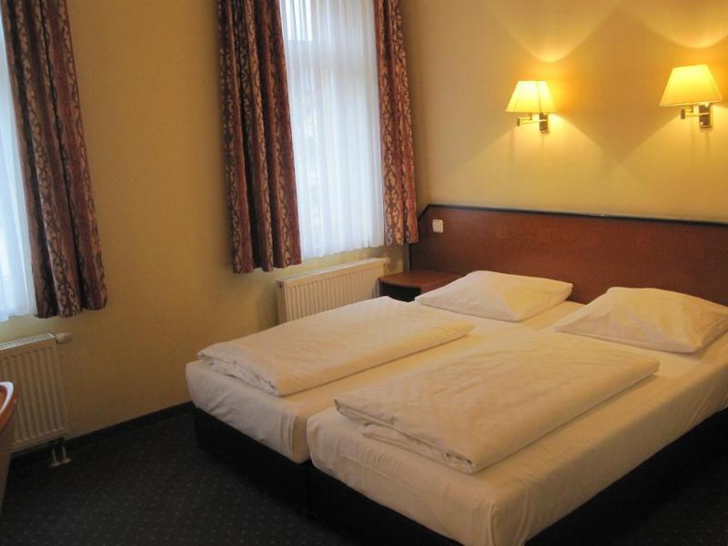 Hotel Amadeus Dresden Neustadt Bagian luar foto