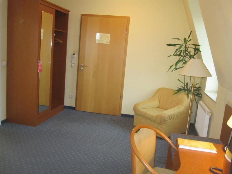 Hotel Amadeus Dresden Neustadt Bagian luar foto